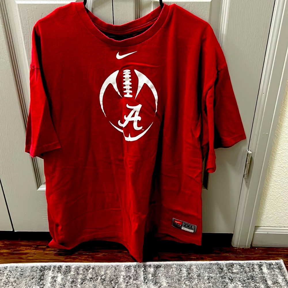 Alabama Crimson Tide Red Nike football t shirt new condition